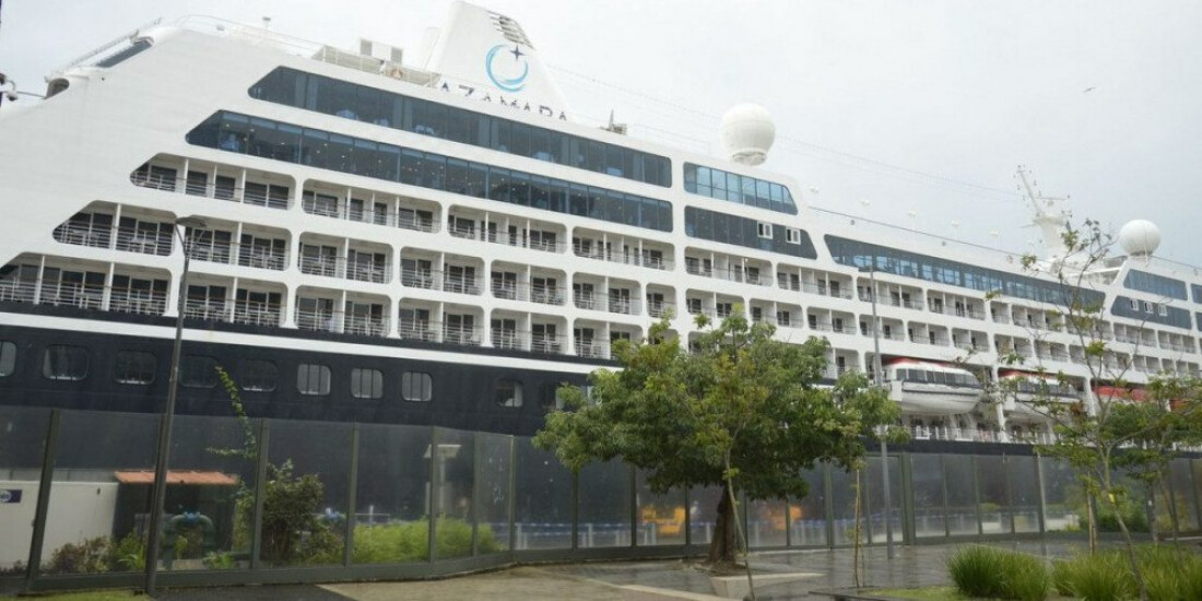 Chega ao Rio primeiro cruzeiro para réveillon em Copacabana