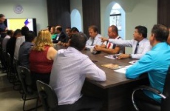 Plano Diretor de Ferraz tem apresentação para conhecimento de secretários e vereadores