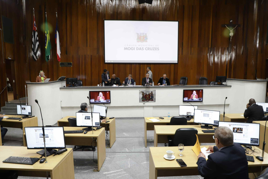 Vereadores cobram nova linha para atender pacientes do UnicaFisio 