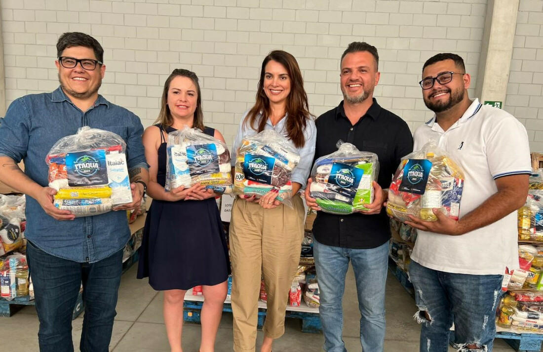 Alimentos angariados no Itaquá Rodeio Fest são entregues a Fundos Sociais 