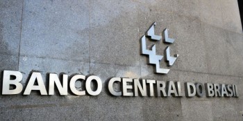 BC: contas públicas fecham novembro com saldo negativo de R$ 20 bi