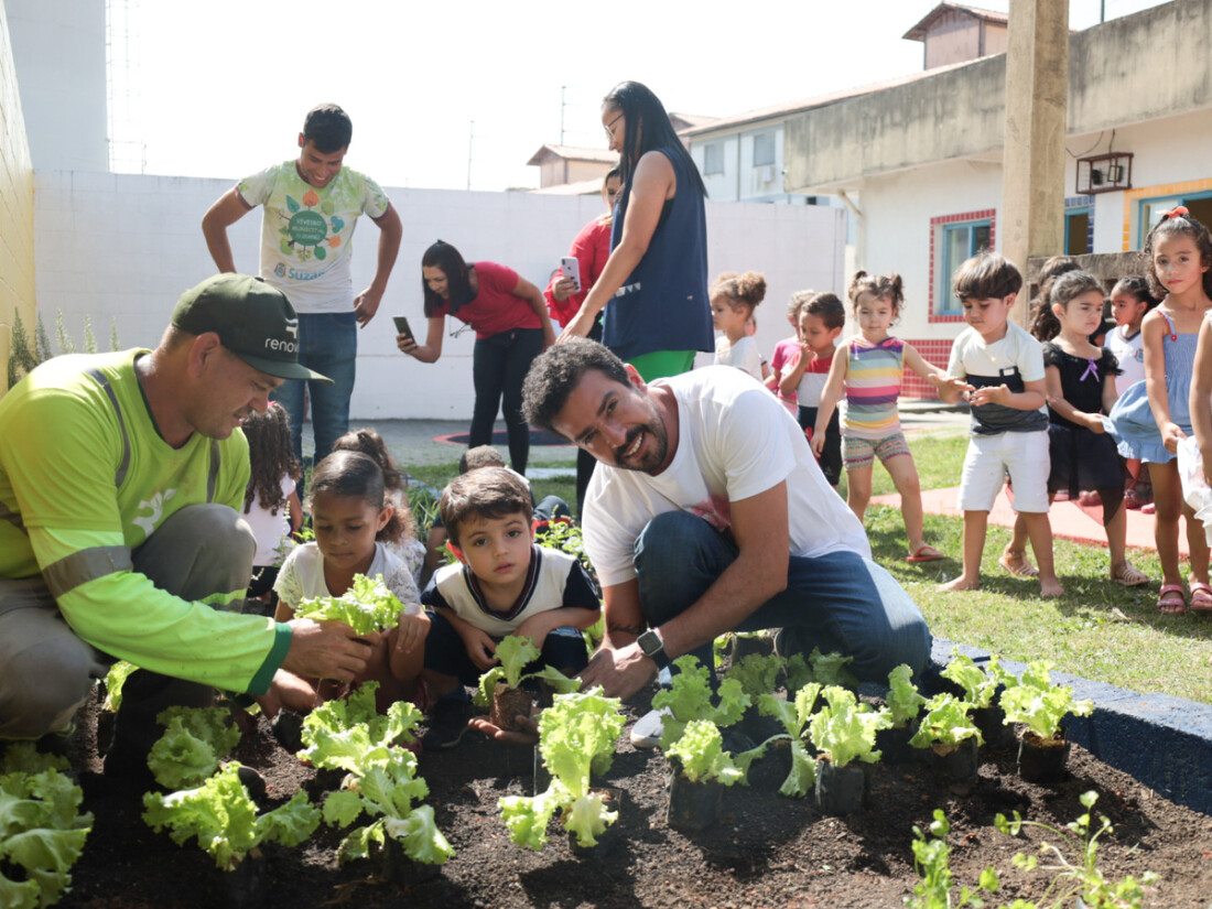 Viveiro Municipal promove plantio em escolas do Jardim Europa