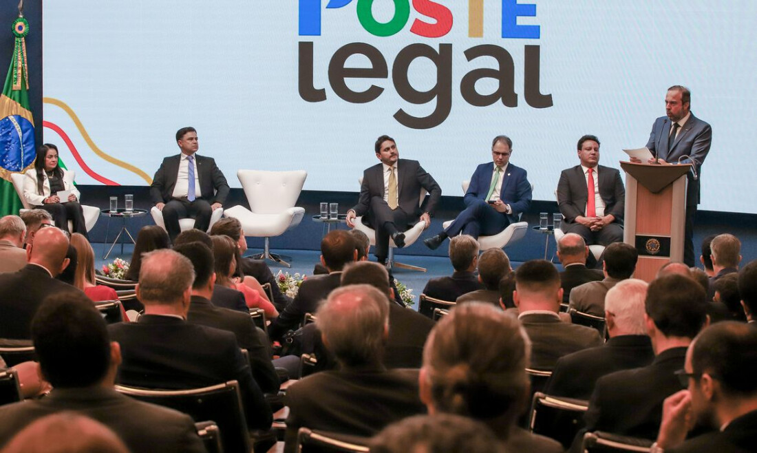 Governo cria normas para compartilhamento de postes de energia