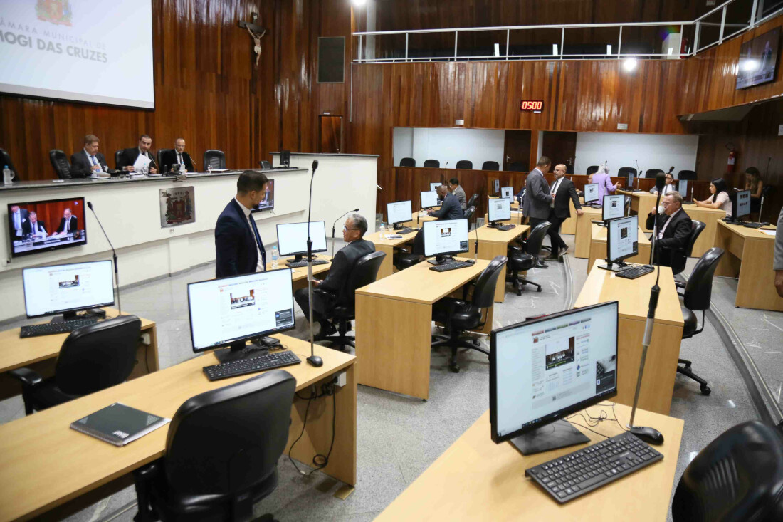 Vereadores criticam segurança e cobram presença de secretário 