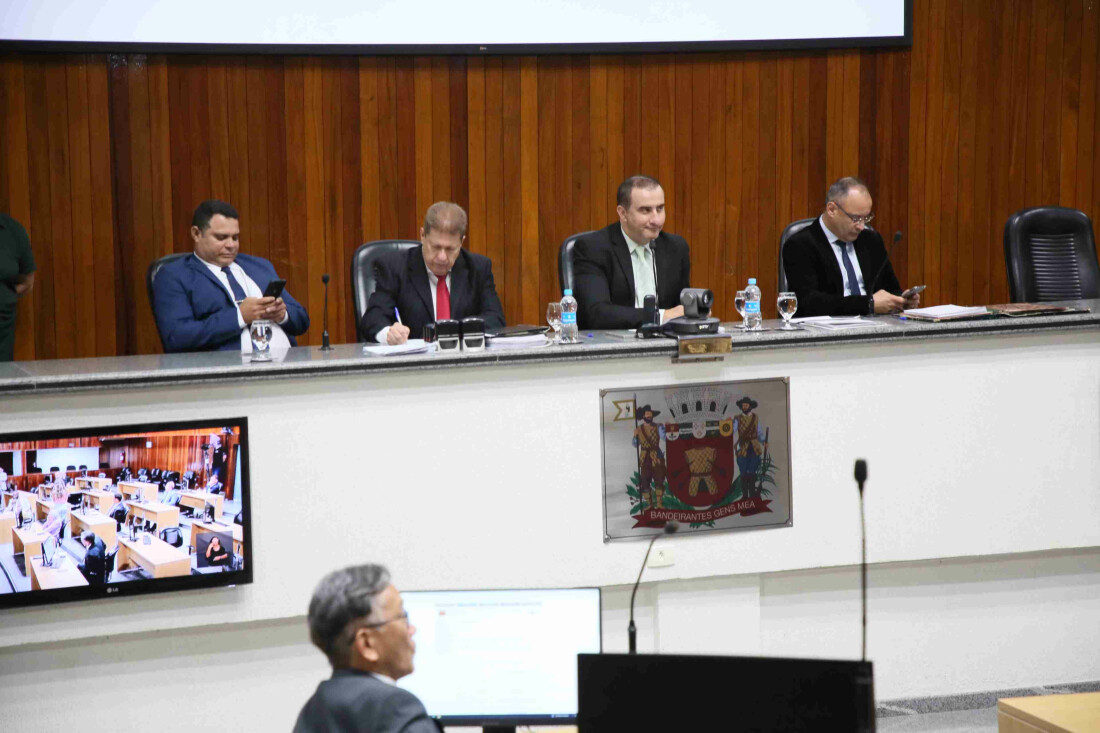 Vereadores cobram mais vagas no ensino noturno e para jovens e adultos