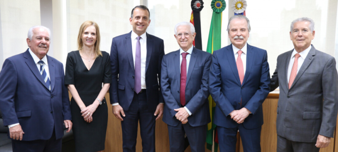 Bertaiolli toma posse administrativa como conselheiro do TCE-SP