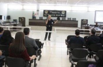 GCM de Suzano ministra palestra sobre Patrulha Maria da Penha: