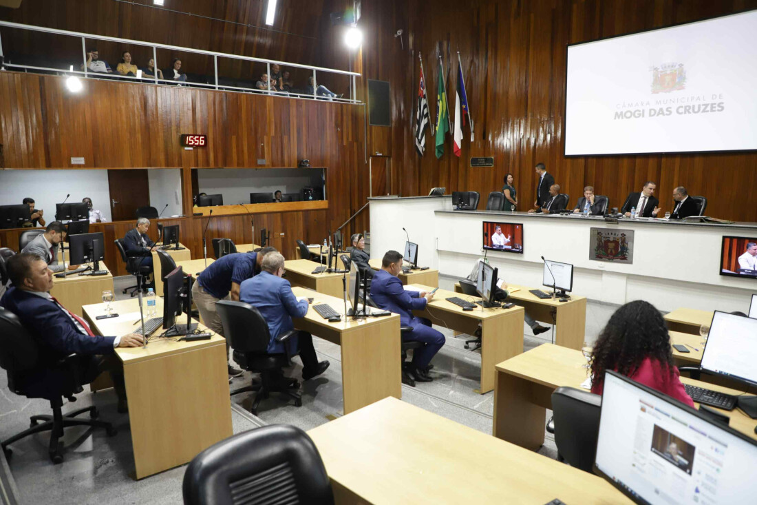 Vereadores cobram Executivo após serem ignorados em reuniões sobre pedágio