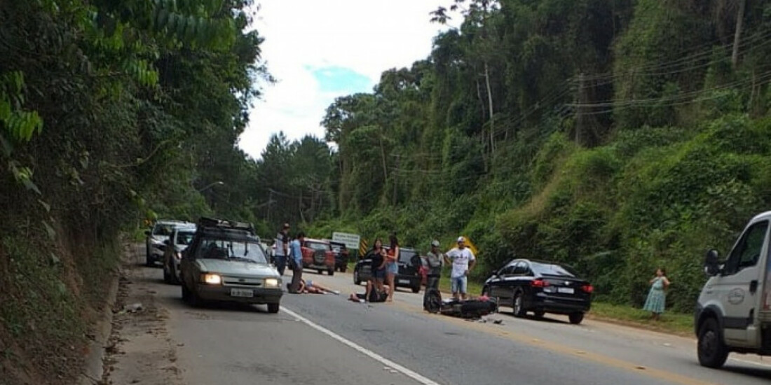 Acidente causa congestionamento na Mogi-Bertioga
