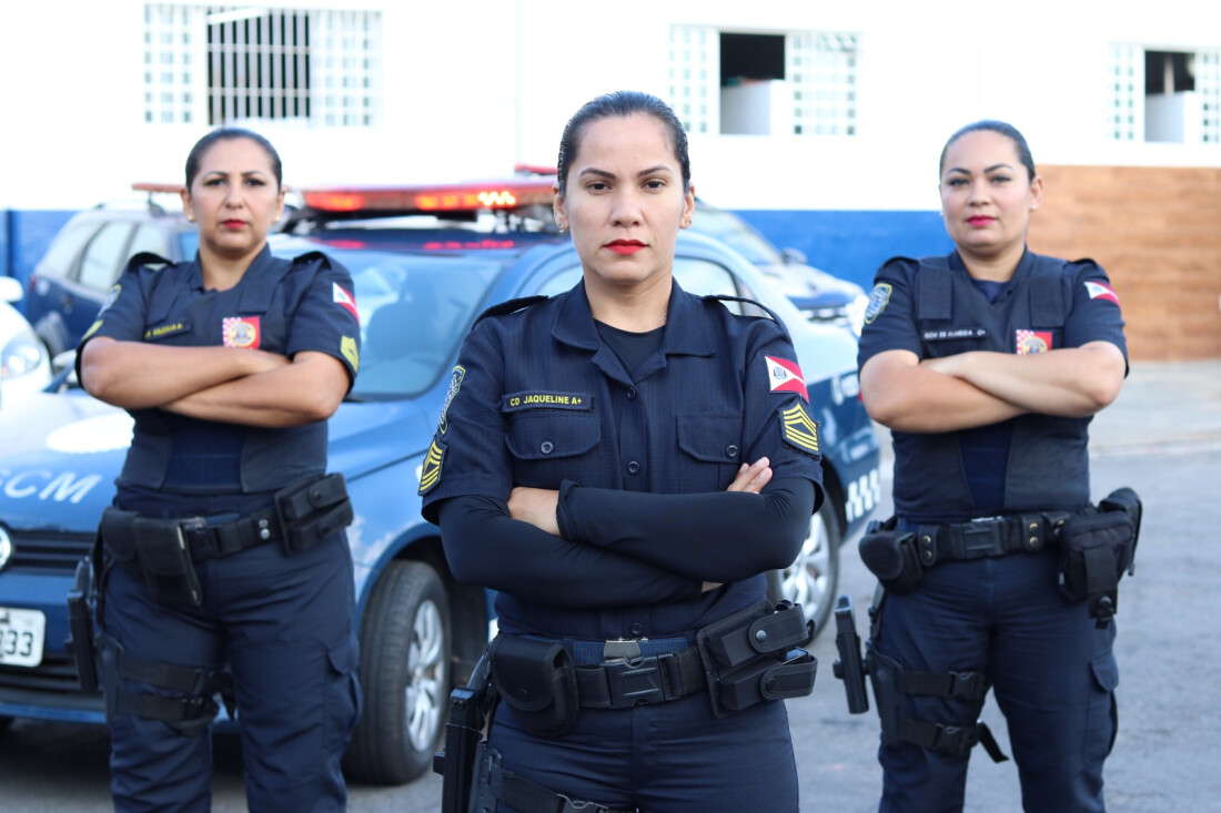 Patrulha Maria da Penha prende agressor escondido na casa da vítima