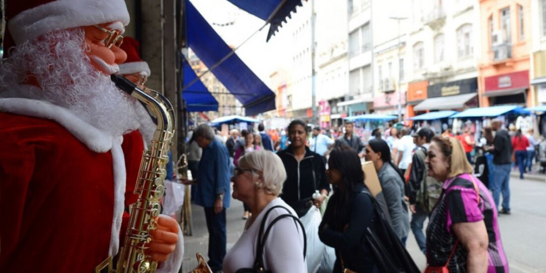 Procon orienta consumidores sobre trocas de presentes de Natal