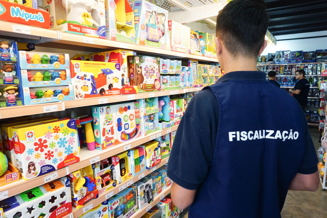 Procon orienta lojistas e consumidores para o Dia das Crianças