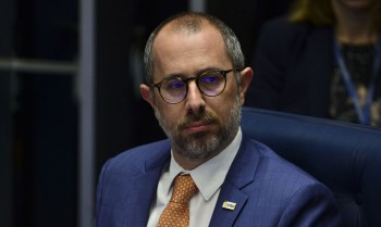 Ministro CGU debate em Paris o combate ao suborno transnacional