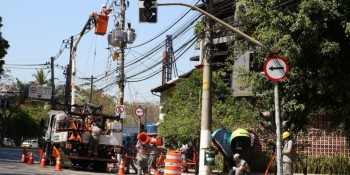 Governo quer uso compartilhado de postes com provedores de internet