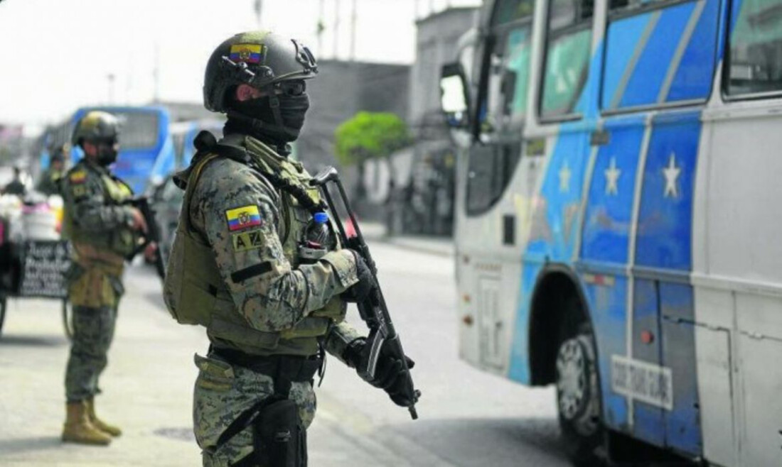 Equatorianos votam no domingo para 2º turno de eleições presidenciais