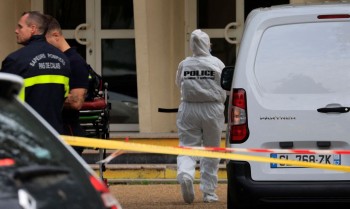 França adota alerta máximo após morte de professor em ataque islâmico