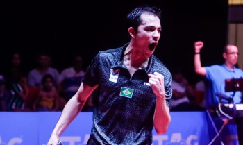 Em Omã, Calderano vira e vence 3º torneio WTT Contender na temporada