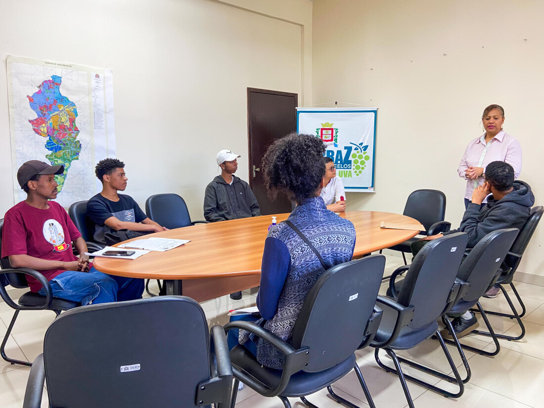 'Emprego Agora' tem 85 vagas nesta semana na Prefeitura de Ferraz