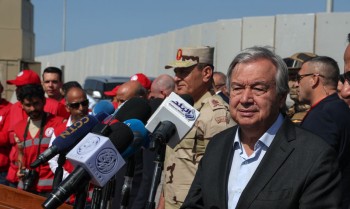 No Egito, chefe da ONU pressiona por entrega de ajuda a palestinos
