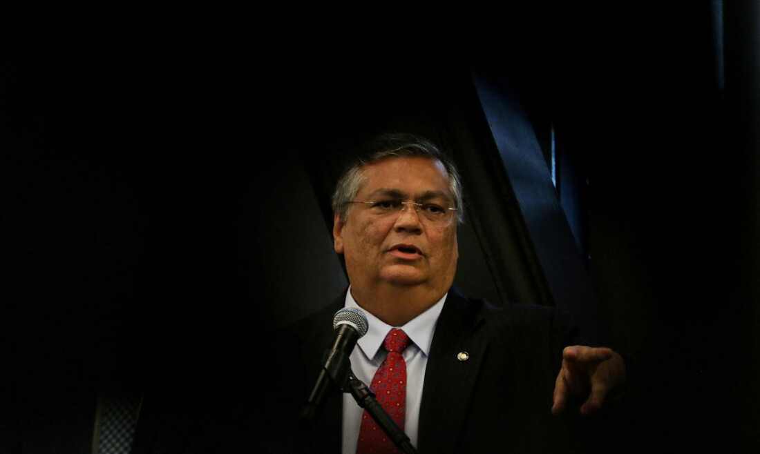 Flávio Dino alega falta de segurança para faltar à audiência na Câmara