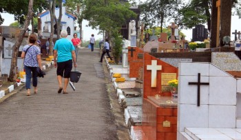Cemitérios de Mogi devem receber até 100 mil visitantes no feriado de Finados