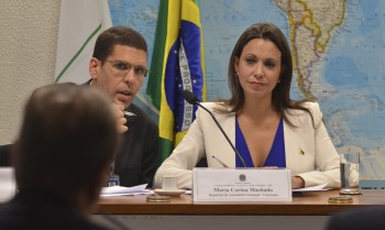 María Corina Machado vence primárias presidenciais na Venezuela