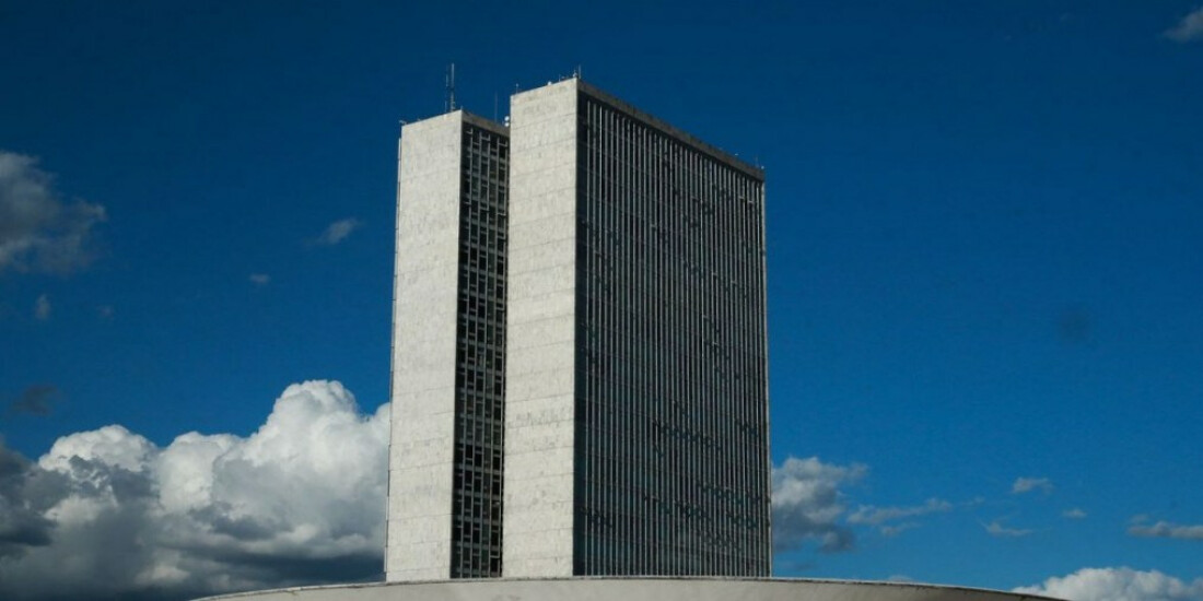 Câmara aprova reajuste para ministros do STF e servidores da DPU e TCU