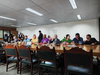 Trabalhadores recusam proposta da GM e decidem pela manutenção da greve
