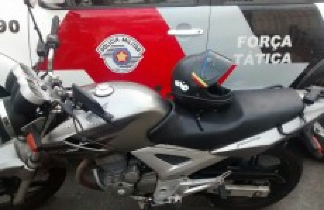 Moto roubada é localizada no Jardim América, em Poá: