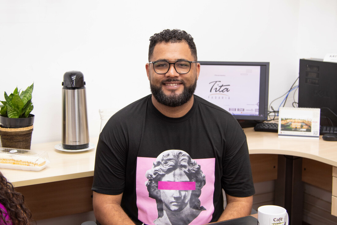 Projeto transforma geladeiras em pontos de incentivo à leitura em Ferraz 