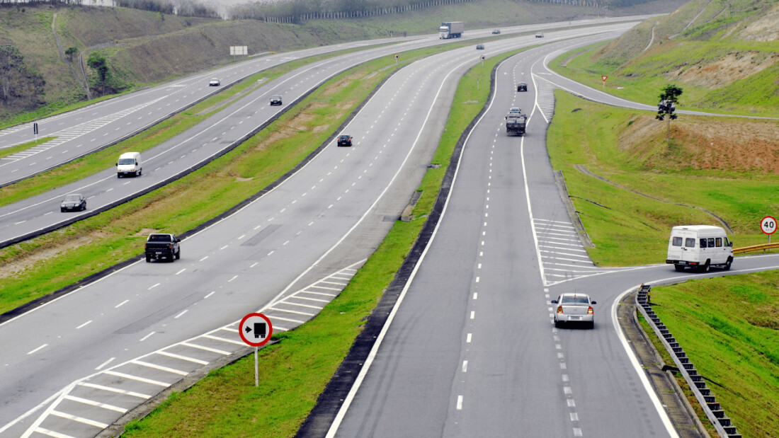 Rodovia Ayrton Senna terá redução de velocidade entre os kms 11 e 36 