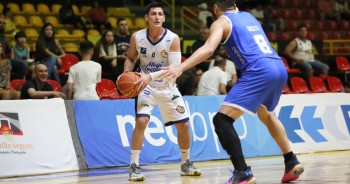 Fundo Social e Mogi Basquete fazem parceria para a campanha Natal de Sorrisos