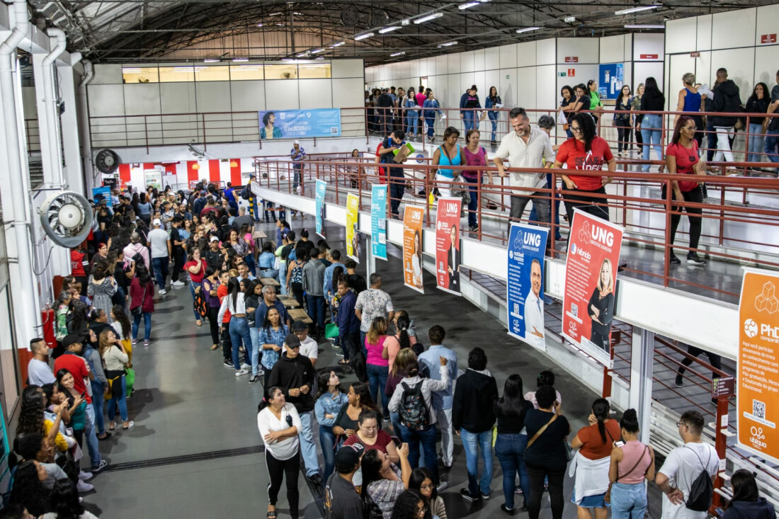 Feirão do Emprego reúne 2,5 mil pessoas em Itaquá