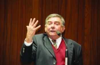 Bertaiolli recebe ofício com as reivindicações