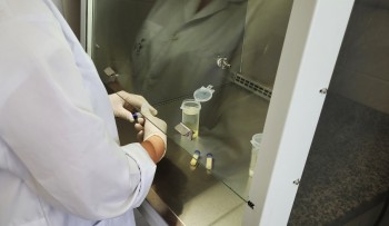 Sala de análise bacteriológica reforça controle da qualidade pelo Semae 