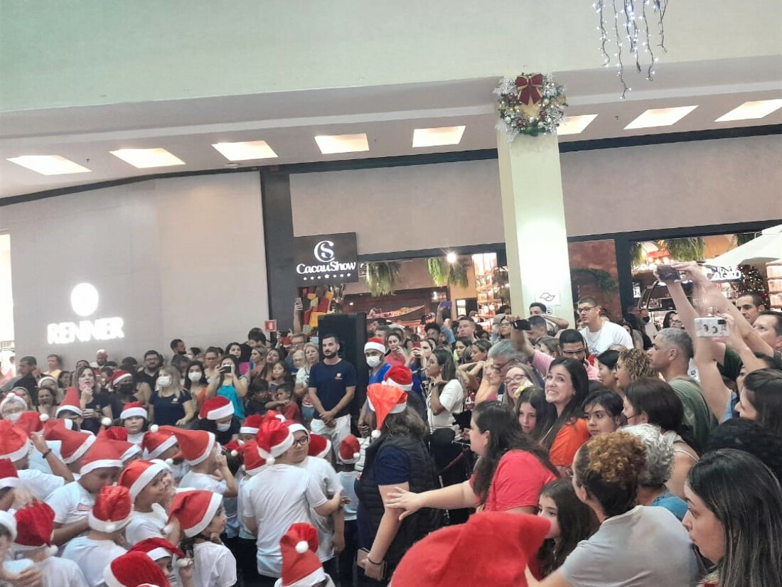 Mogi Shopping divulga agenda das Cantatas de Natal 2023