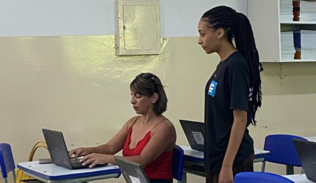 Jovens do Empodera Juventudes realizam mobilização para processo seletivo 