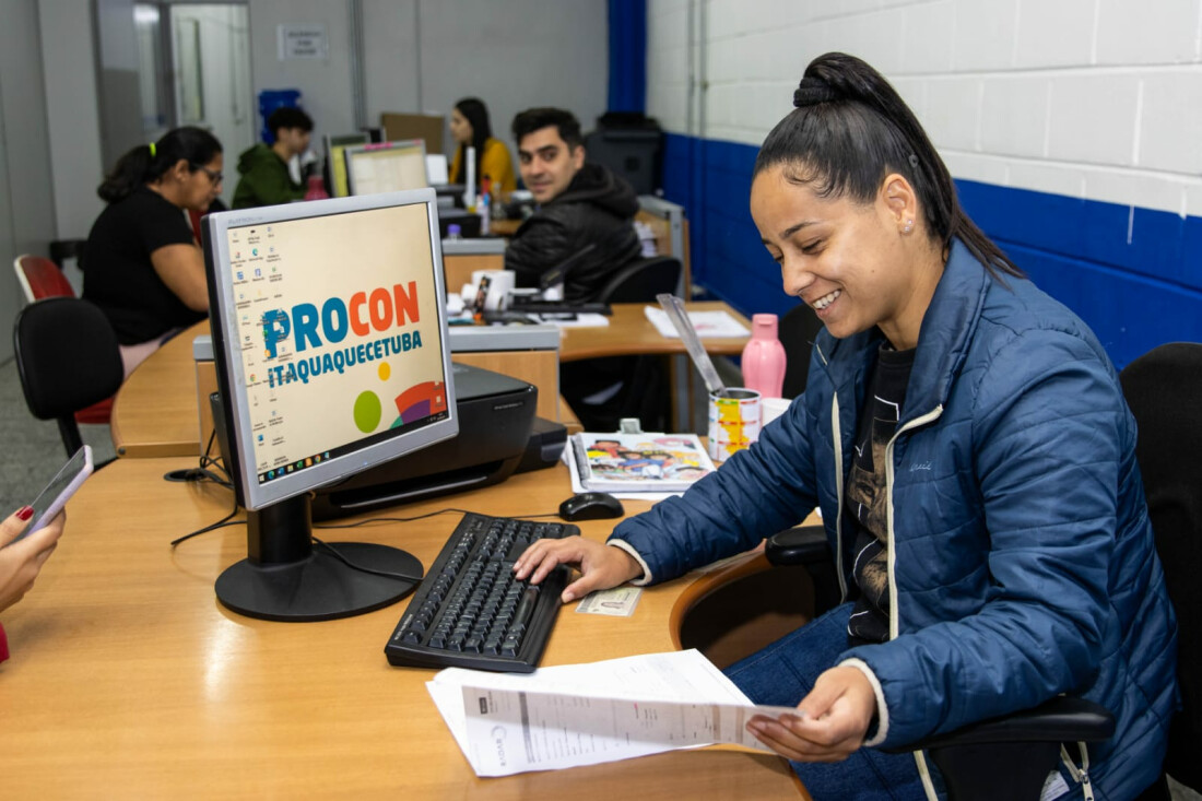 Procon de Itaquá reforça orientações para compras de fim de ano