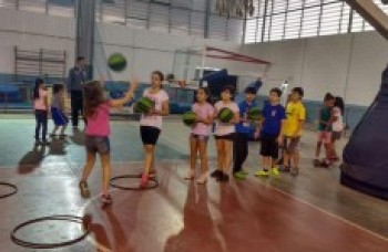 Max Feffer oferece Núcleo Esportivo