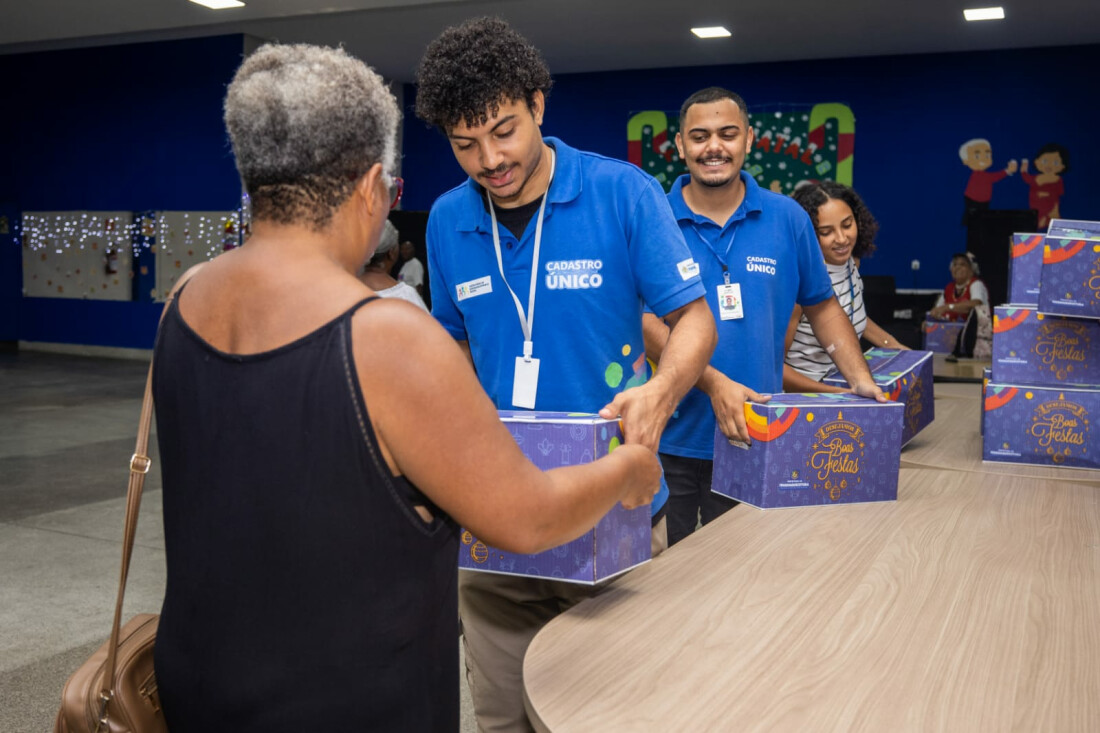 Itaquá entrega 5 mil cestas para pessoas atendidas pela assistência social 