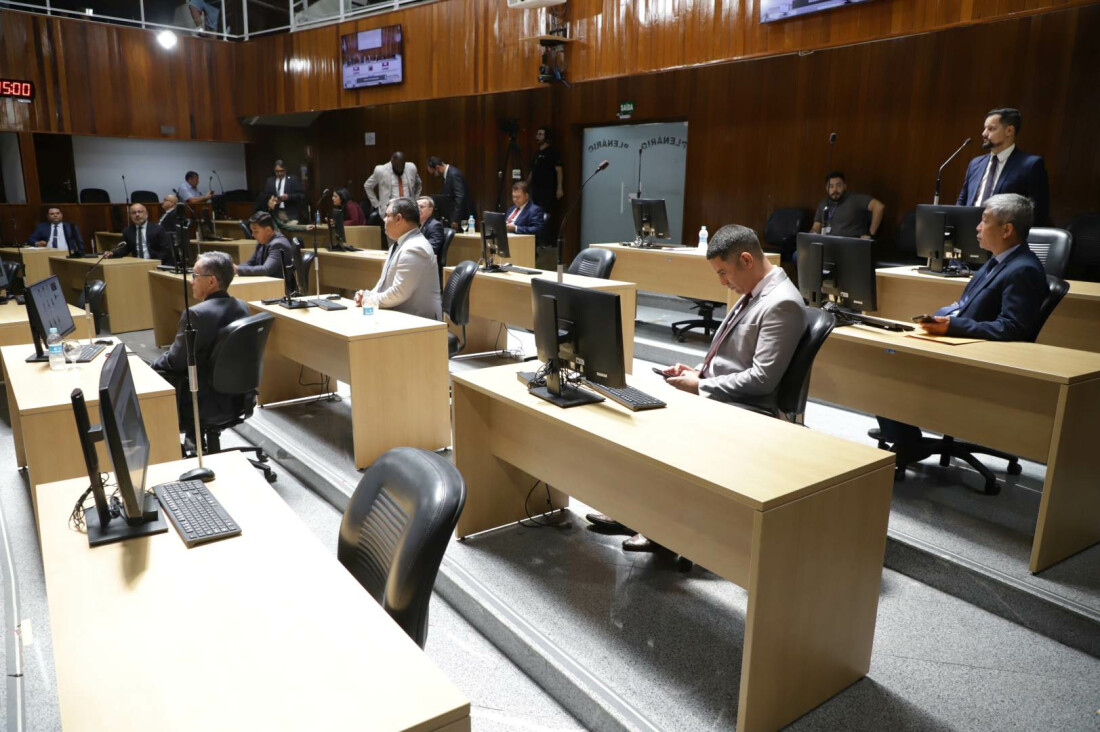 Vereadores aprovam projetos de isenção para construtoras