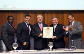 Presidente do TJ, José Renato Nailini, agora é cidadão mogiano