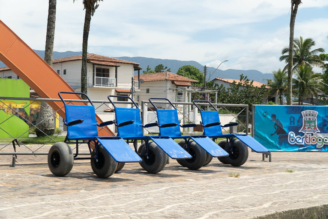 Bertioga disponibiliza cadeiras anfíbias gratuitas em programação de verão