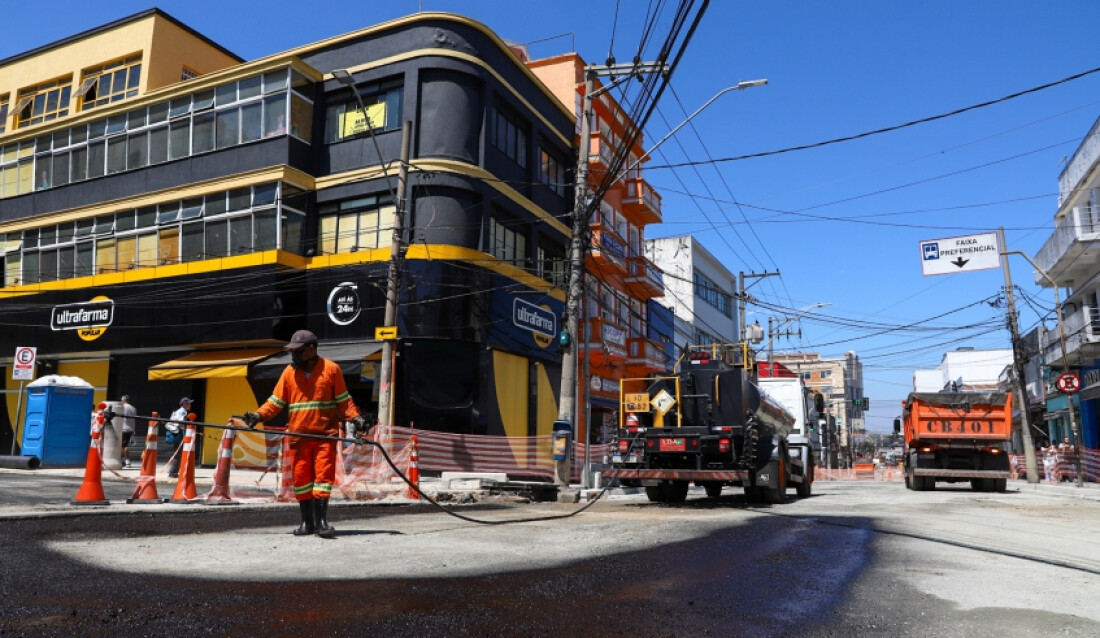 Primeiro quarteirão da Voluntário Fernando Pinheiro Franco é liberado
