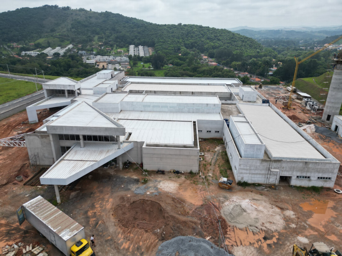 Hospital Municipal de Guararema é tema de reunião com secretário estadual de Saúde