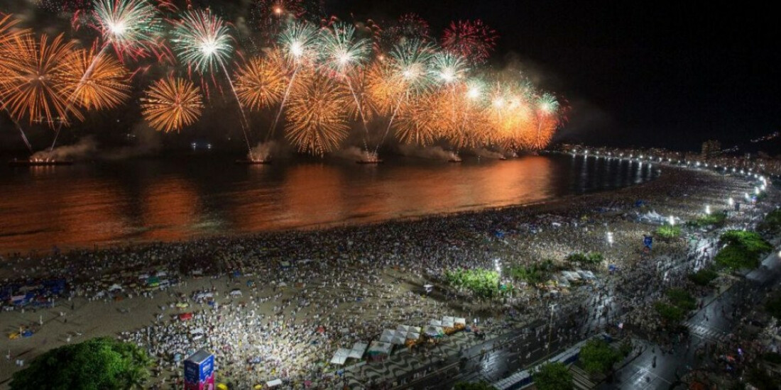 Zeca Pagodinho, Iza e Martnália são atrações no réveillon do Rio