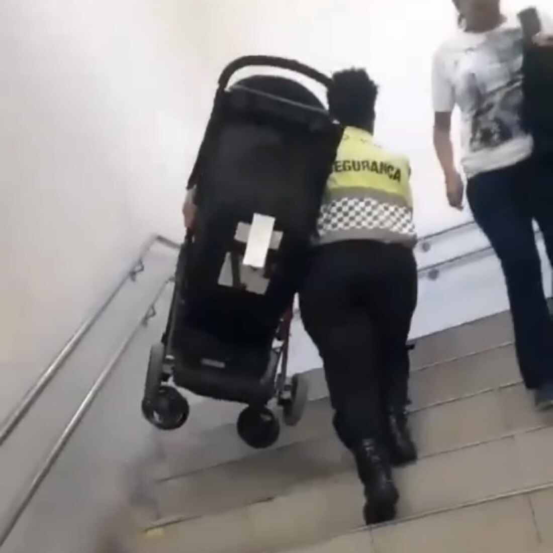 Seguidora do Mogi News denuncia falta de acessibilidade em estação de Ferraz