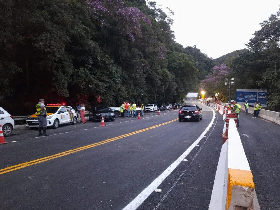 Rodovia Mogi-Bertioga deve receber mais de 100 mil veículos no Carnaval