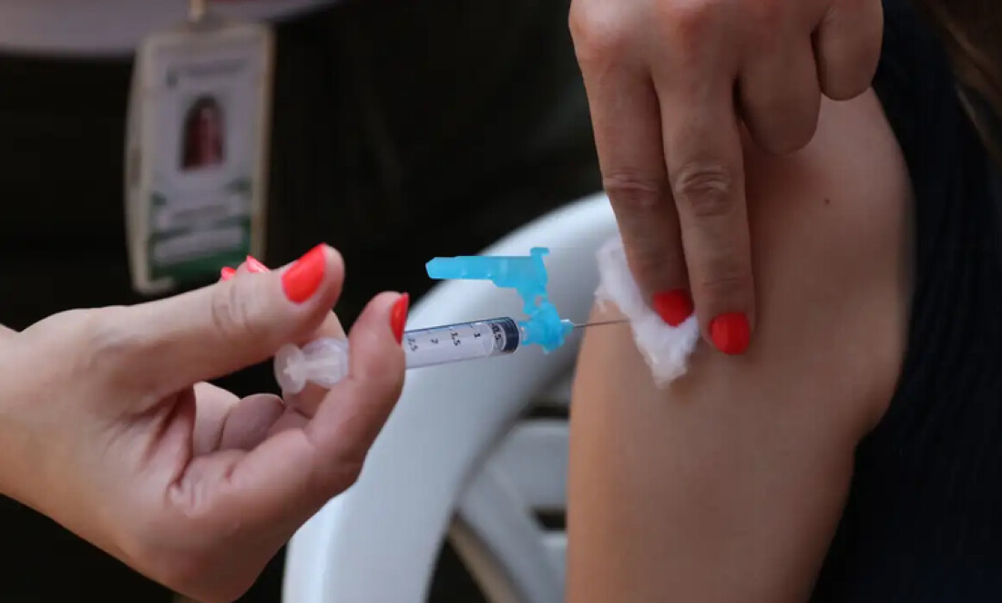 SBGG esclarece sobre a vacina contra a dengue