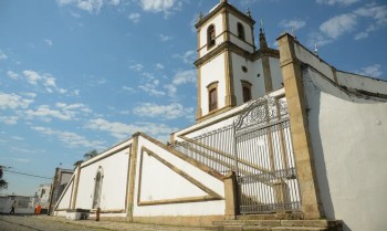 Comparação